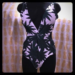 NWOT. Leaf print bathing suit